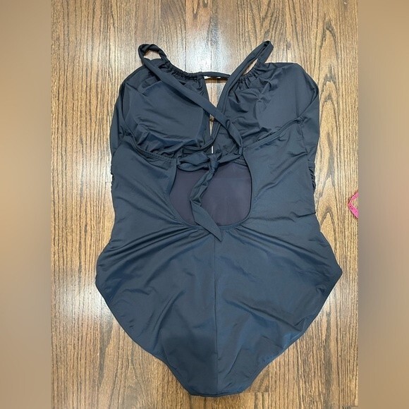 La Blanca Island Goddess High-Neck One-Piece Swimsuit Size 22W New - Picture 4 of 8